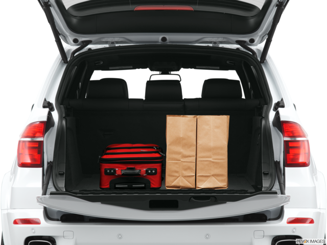 2013 bmw x5 cargo area with stuff