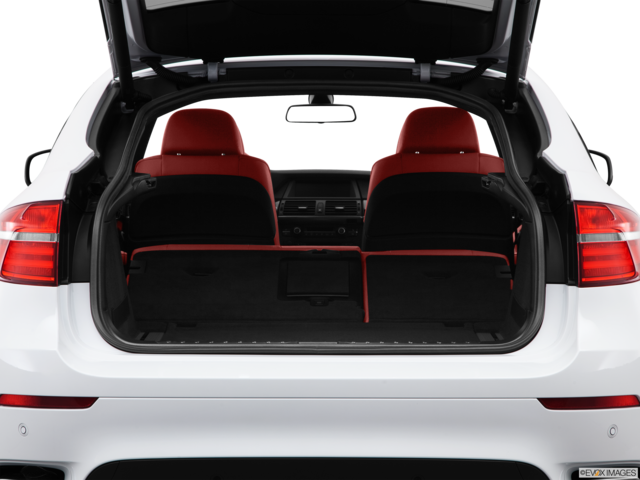 2013 bmw x6 cargo area empty