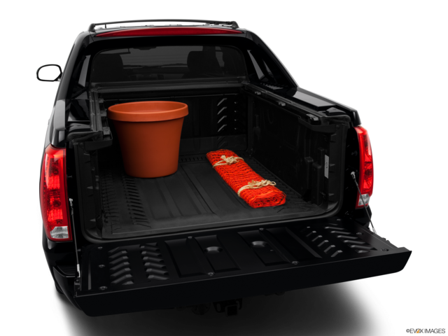 2013 cadillac escalade-ext cargo area with stuff