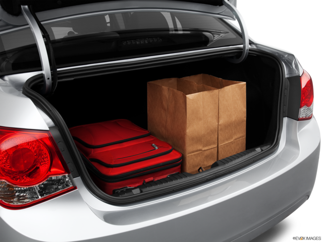 2013 chevrolet cruze cargo area with stuff