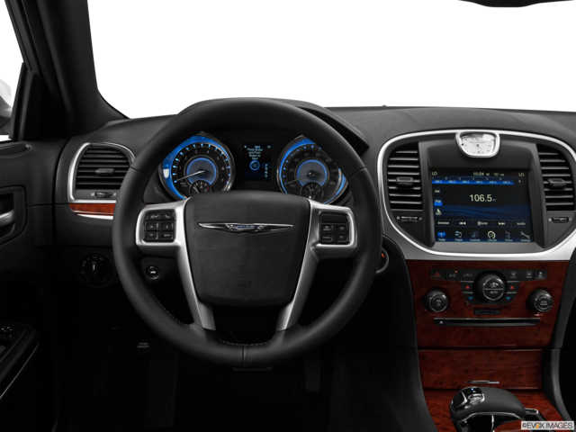 2013 chrysler 300 dashboard