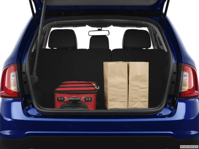 2013 ford edge cargo area with stuff