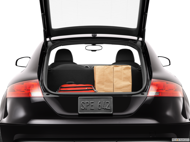2014 audi tt cargo area with stuff