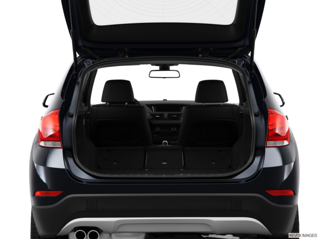 2014 bmw x1 cargo area empty