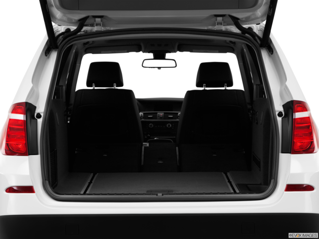 2014 bmw x3 cargo area empty