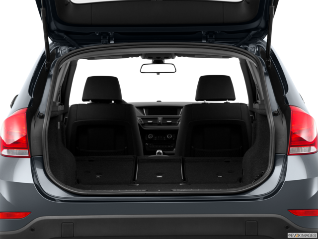 2015 bmw x1 cargo area empty