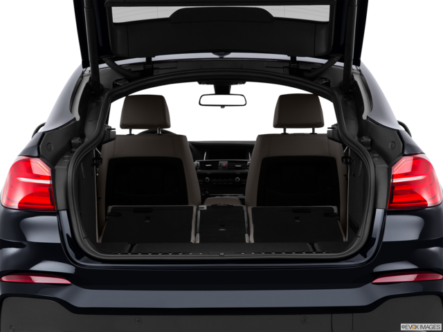 2015 bmw x4 cargo area empty
