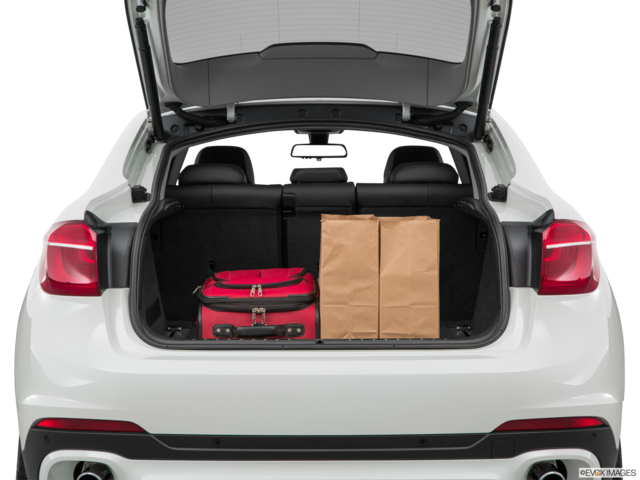 2015 bmw x6 cargo area with stuff