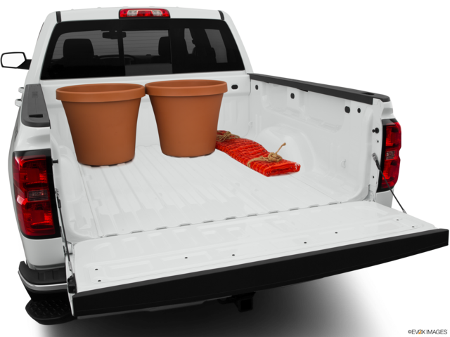 2015 chevrolet silverado-1500 cargo area with stuff