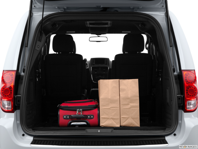 2015 dodge grand-caravan cargo area with stuff