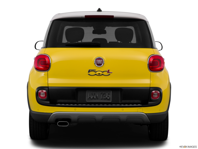 2015 fiat 500l back