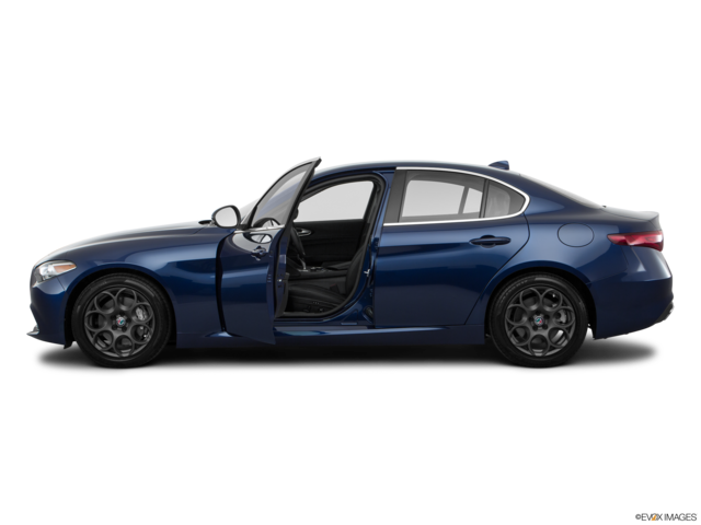 2017 alfa-romeo giulia side