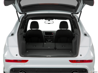 2017 audi q5 cargo area empty