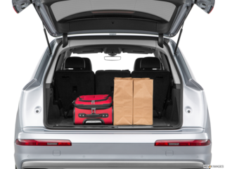 2017 audi q7 cargo area with stuff