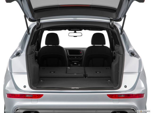 2017 audi sq5 cargo area empty