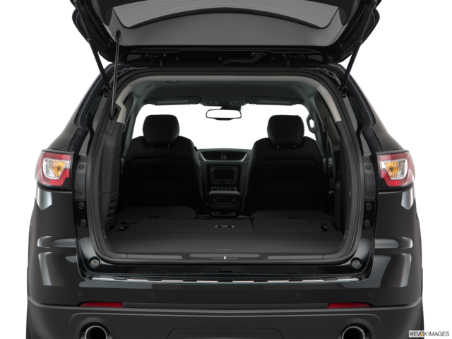 2017 chevrolet traverse cargo area empty