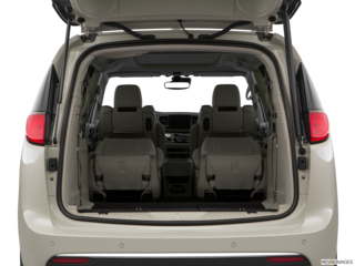 2017 chrysler pacifica-hybrid cargo area empty