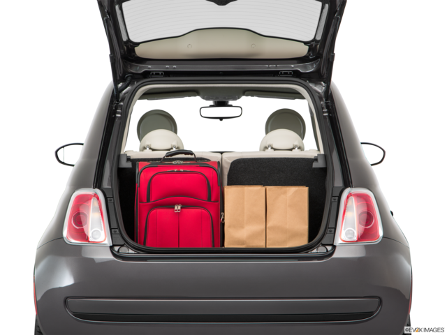 2017 fiat 500 cargo area with stuff