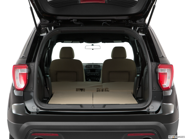 2017 ford explorer cargo area empty