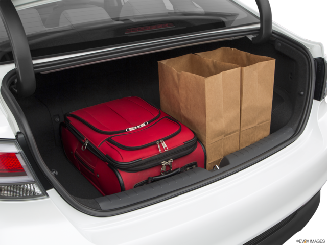 2017 hyundai sonata-plug-in-hybrid cargo area with stuff