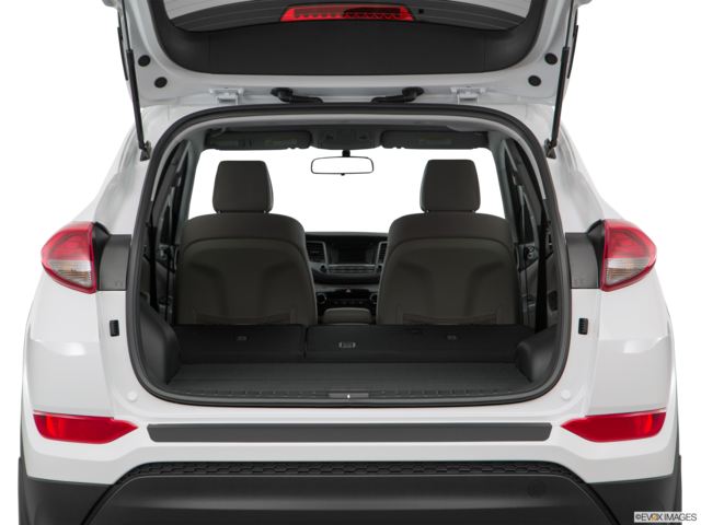 2017 hyundai tucson cargo area empty