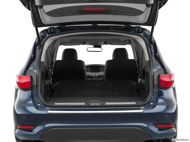 2017 infiniti qx60-hybrid cargo area empty