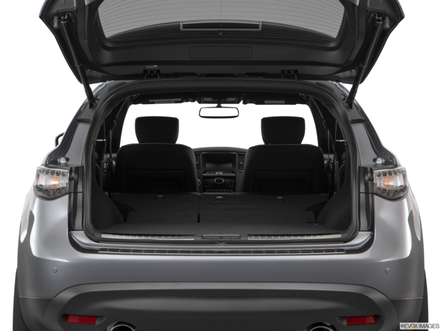 2017 infiniti qx70 cargo area empty