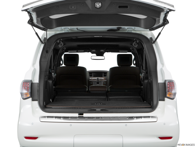 2017 infiniti qx80 cargo area empty