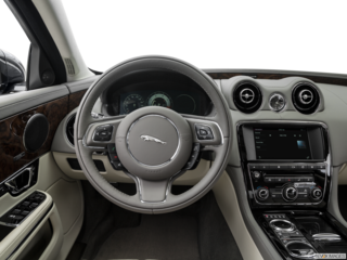 2017 jaguar xj dashboard