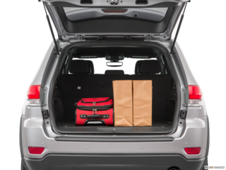 2017 jeep grand-cherokee cargo area with stuff