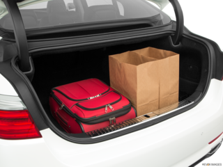 2017 kia k900 cargo area with stuff