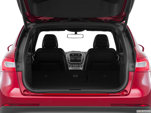 2017 lincoln mkx cargo area empty