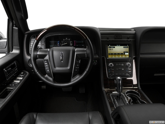 2017 lincoln navigator-l dashboard
