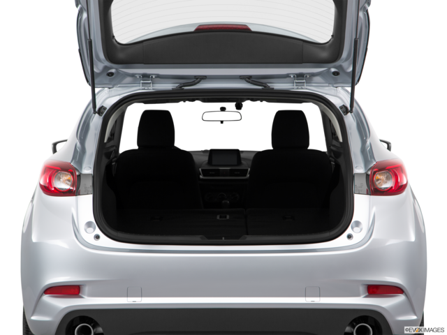 2017 mazda mazda3 cargo area empty