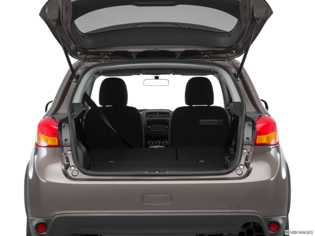 2017 mitsubishi outlander-sport cargo area empty