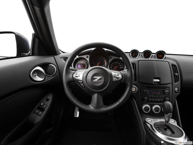 2017 nissan 370z dashboard