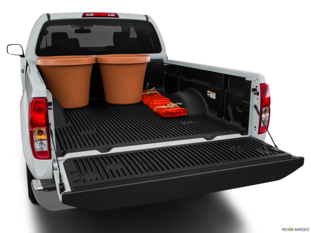 2017 nissan frontier cargo area with stuff