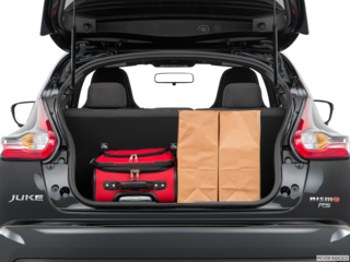 2017 nissan juke cargo area with stuff