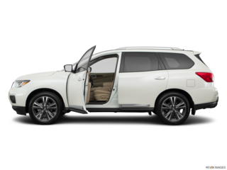 2017 nissan pathfinder side