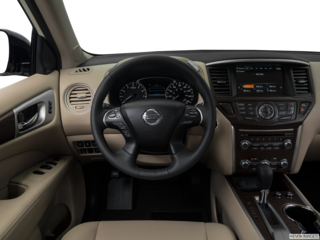 2017 nissan pathfinder dashboard