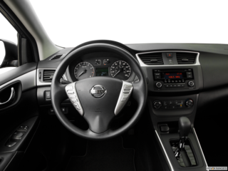 2017 nissan sentra dashboard