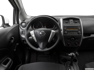 2017 nissan versa-note dashboard