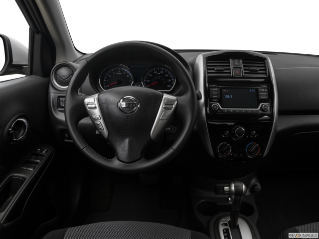 2017 nissan versa dashboard