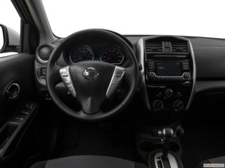 2017 nissan versa dashboard