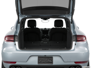 2017 porsche macan cargo area empty