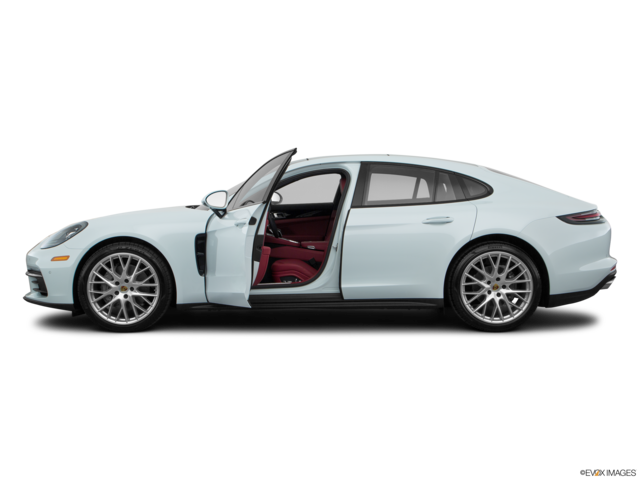 2017 porsche panamera side