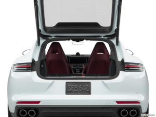 2017 porsche panamera cargo area empty