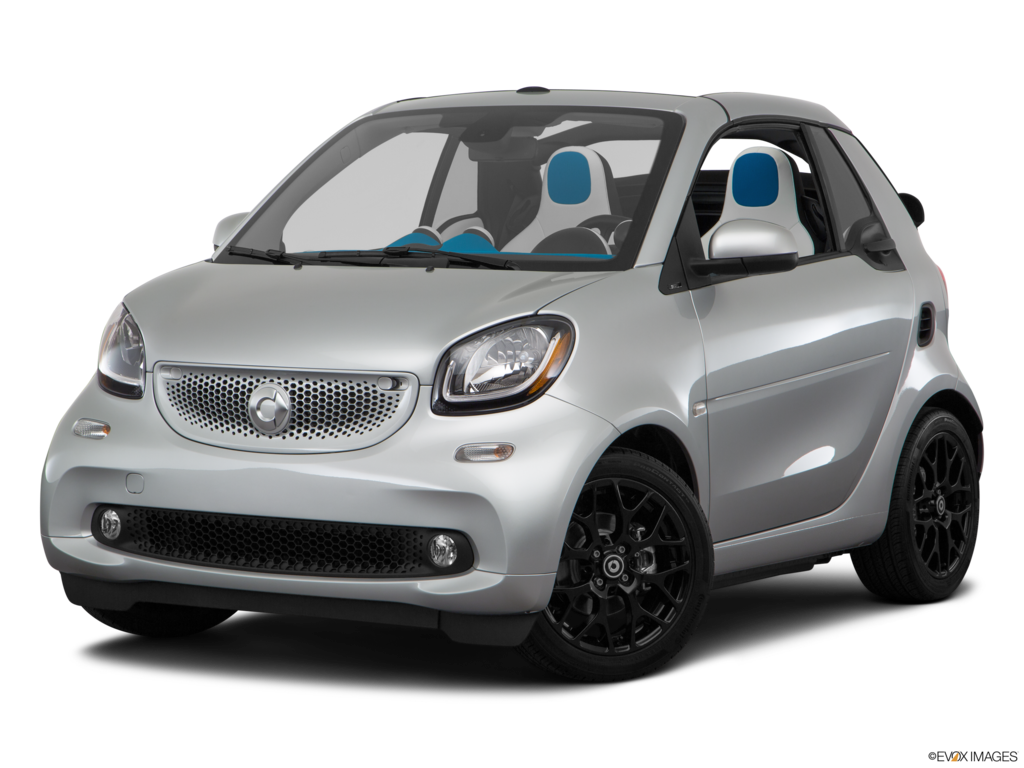 2017 smart fortwo angled front