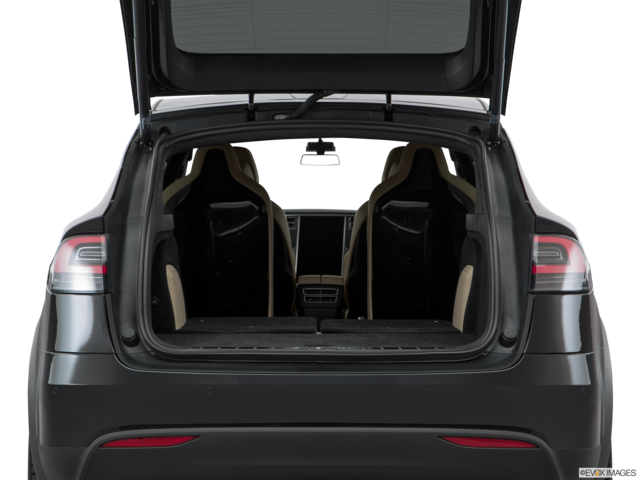2017 tesla model-x cargo area empty