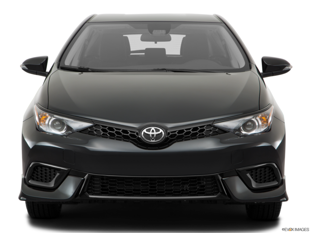 2017 toyota corolla-im front